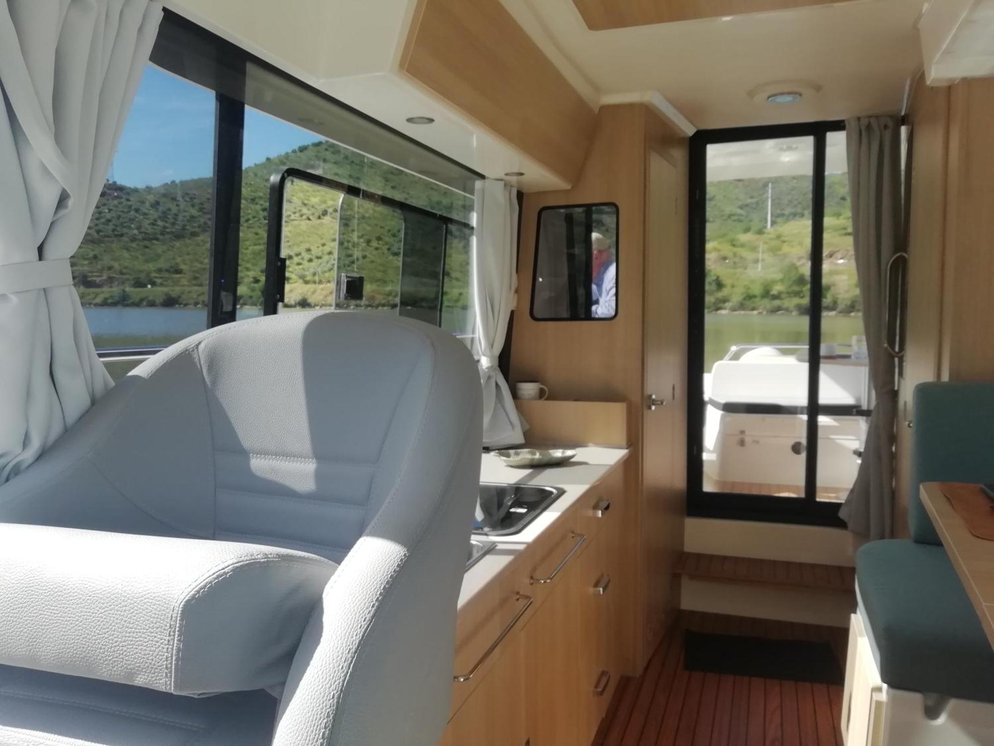 Koolhouse Boat Hotel Vila Nova de Fozcoa Ngoại thất bức ảnh