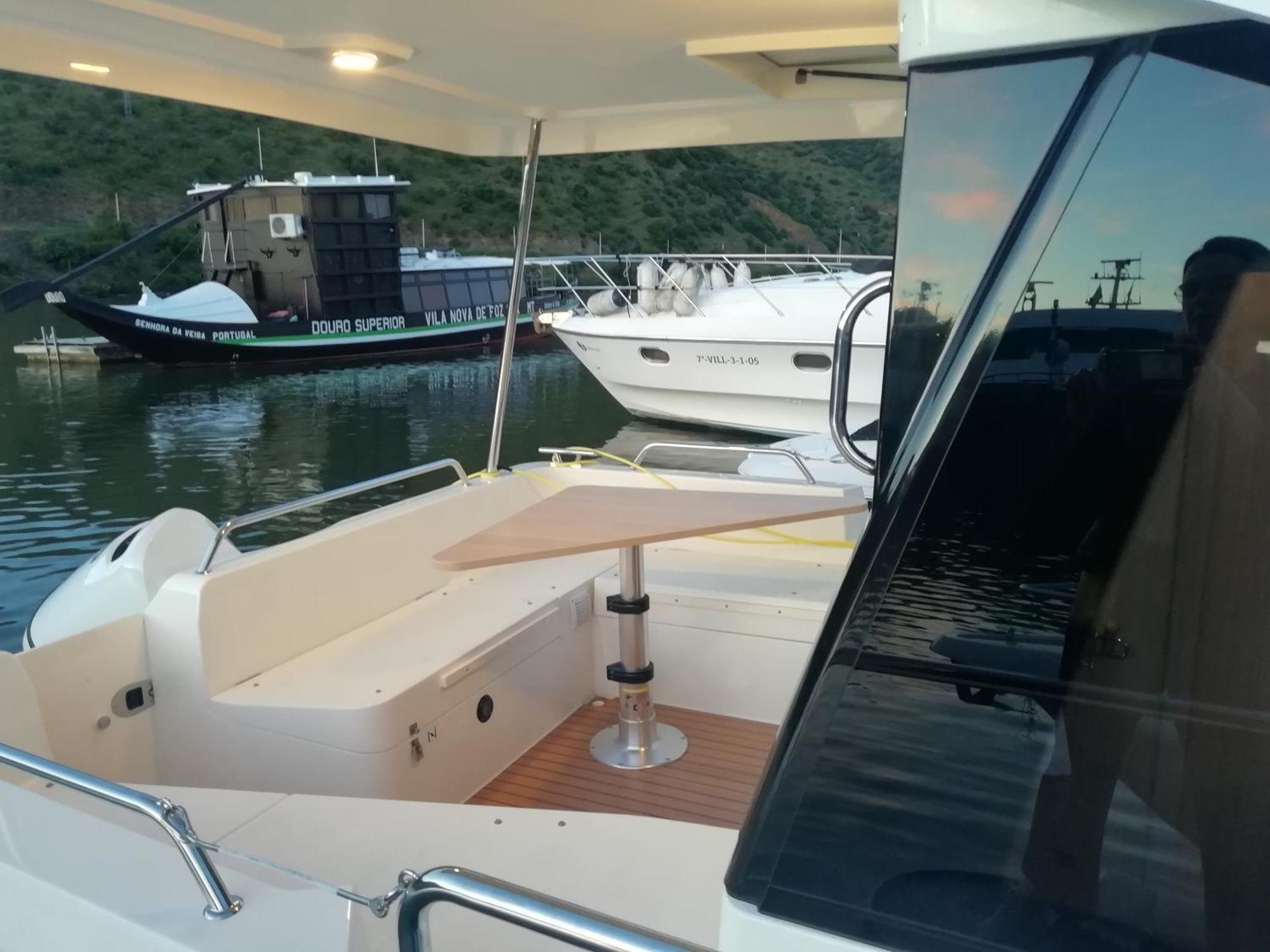 Koolhouse Boat Hotel Vila Nova de Fozcoa Ngoại thất bức ảnh