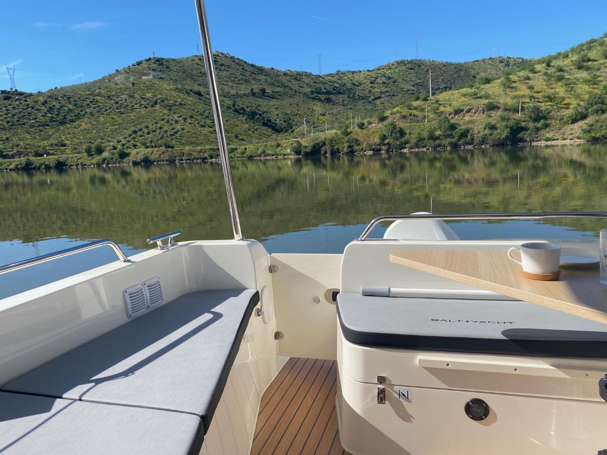 Koolhouse Boat Hotel Vila Nova de Fozcoa Ngoại thất bức ảnh